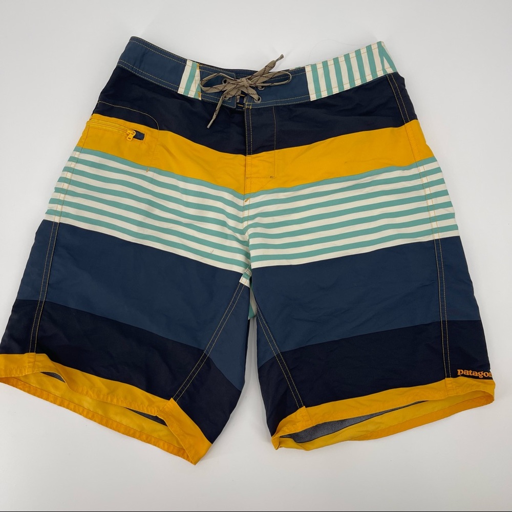 Patagonia Striped Nylon Board Shorts Mens Size 31